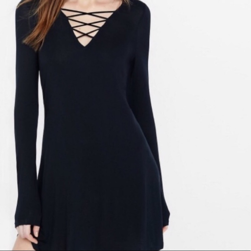 🌻 Express Black Long Sleeve Dress